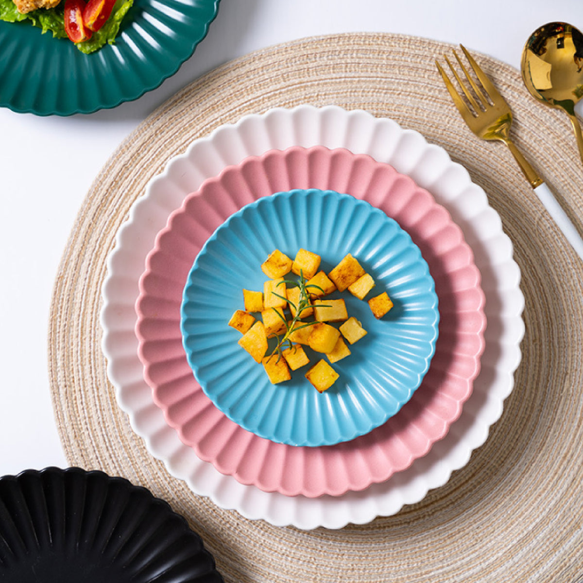 菊花型圓平盤 | 5色 | 直徑 15~25 cm 陶瓷 圓淺盤 - 好生活實驗所