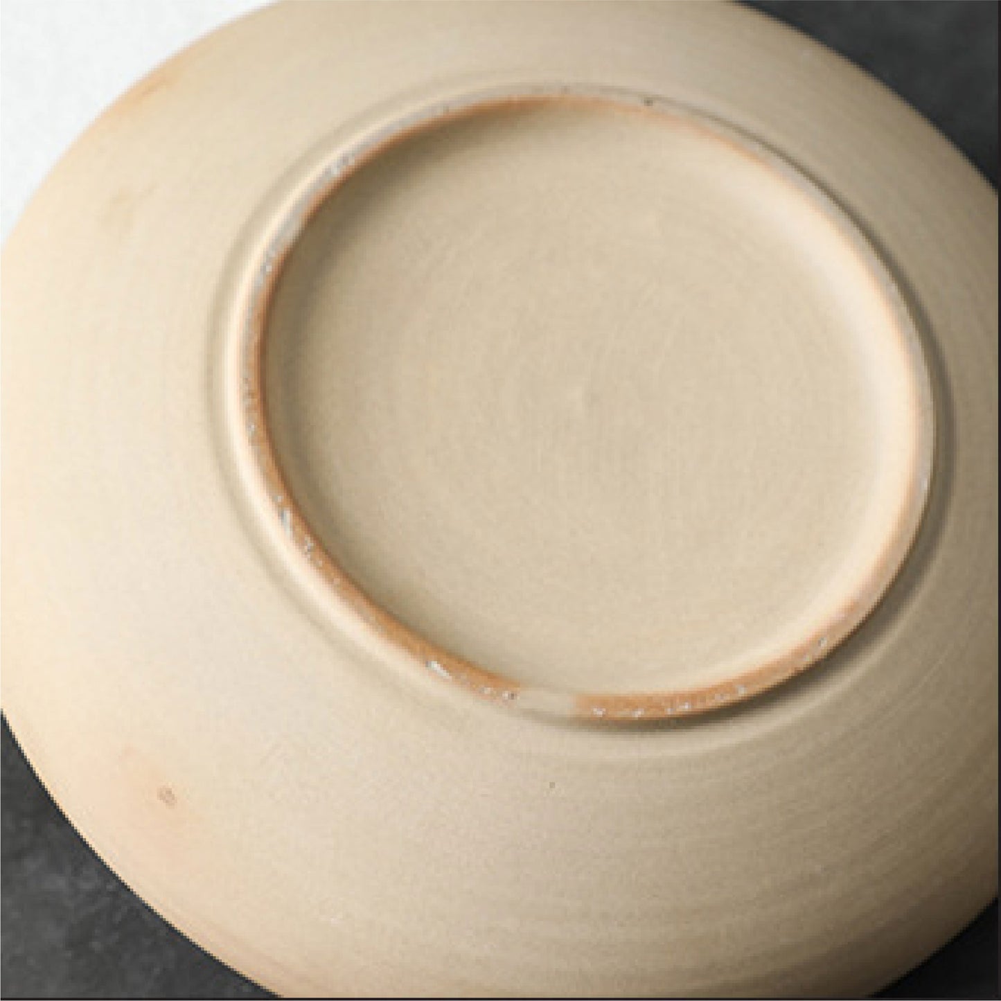 撞色淺盤 | 粉白 | 21.1 cm 陶瓷 中淺盤