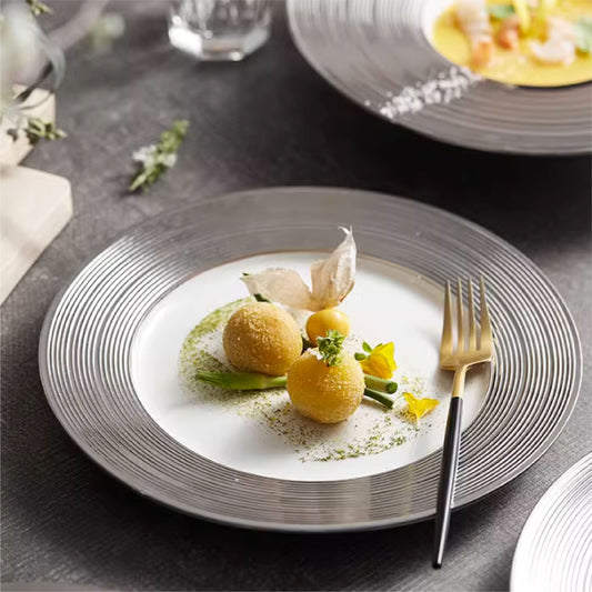 偉斯典雅銀盤 | 銀 | 直徑 22.2~30.5 cm 陶瓷 主餐盤