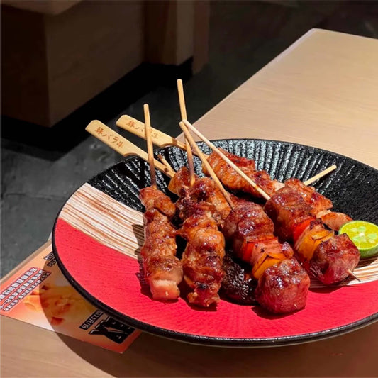 金是赤日陶瓷圓盤 | 金紅黑 | 長25 cm 陶瓷 圓平盤