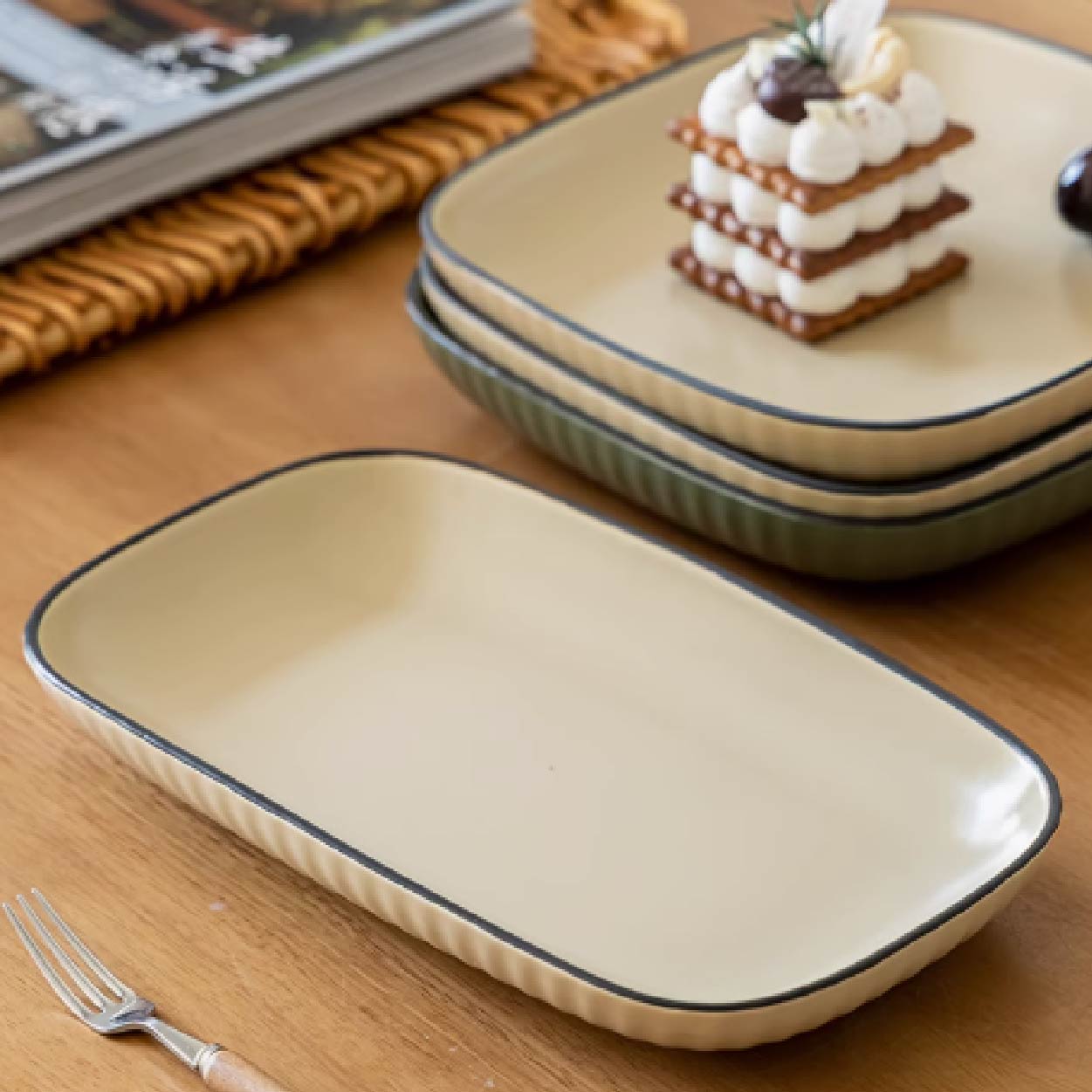 現代豎紋方圓盤 | 米色 | 25.7cm 陶瓷 長方盤