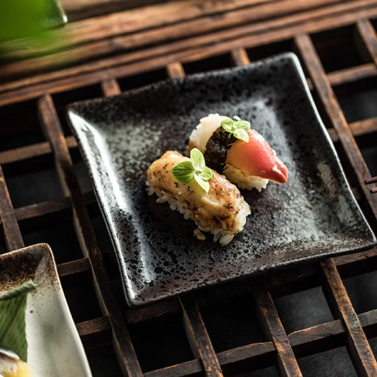 日式正方骨碟 | 黑珍珠 | 口徑14 cm 陶瓷 正方碟