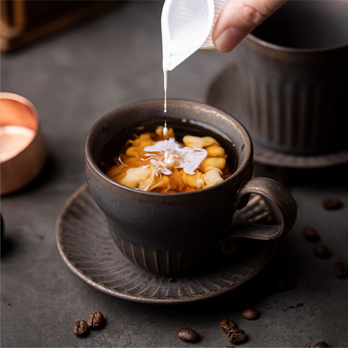 復古寬口咖啡杯 | 鐵綉 | 11.6 cm 陶瓷 杯盤組 - 好生活實驗所
