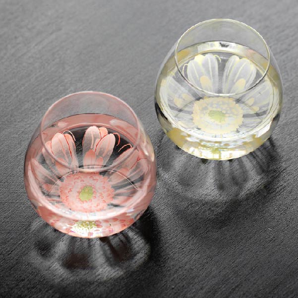 籬菊不倒翁杯 | 黃菊 | 高 9.1 cm 玻璃 不倒翁杯 - 好生活實驗所