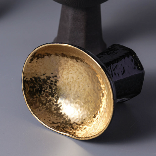 高腳盤 | 亮釉黑金 | 直徑 9.3 cm 陶瓷 高腳盤