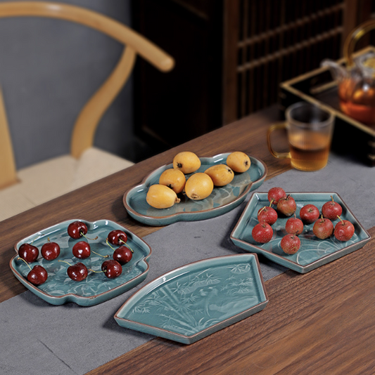 中式花窗園景冰裂紋盤 | 湖藍 | 19.5 cm 陶瓷 如意盤