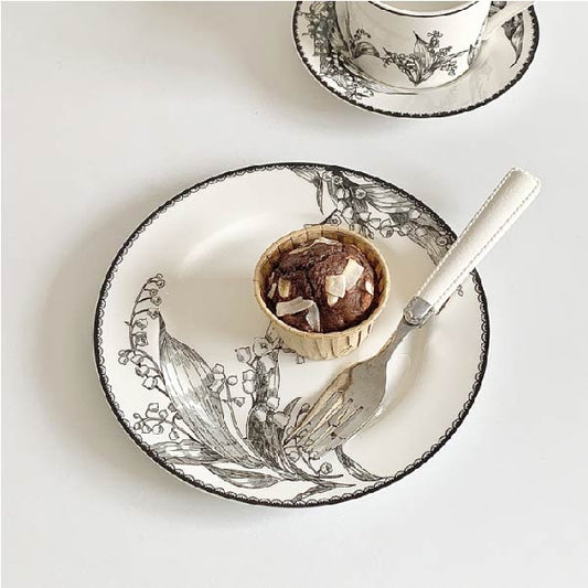 晨曦鈴蘭 | 黑/棕/綠 | 直徑 20.5 cm 陶瓷 圓淺盤