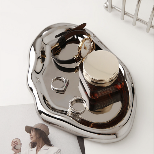 不規則雲朵托盤 | 鍍銀 | 19 cm 陶瓷 圓平盤