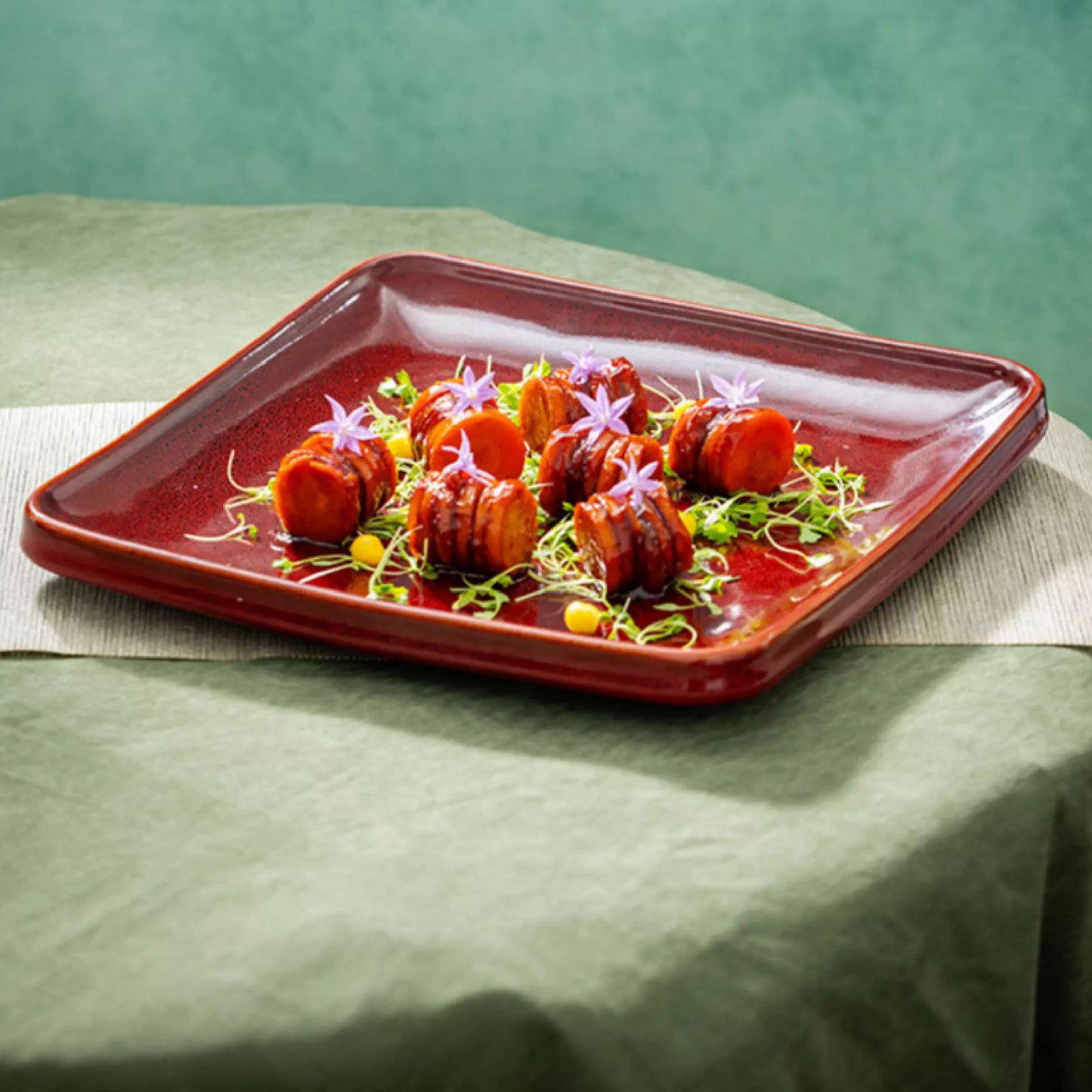 意境窯變正方淺盤 | 窯變紅 |  21.5~27 cm  陶瓷 方形盤