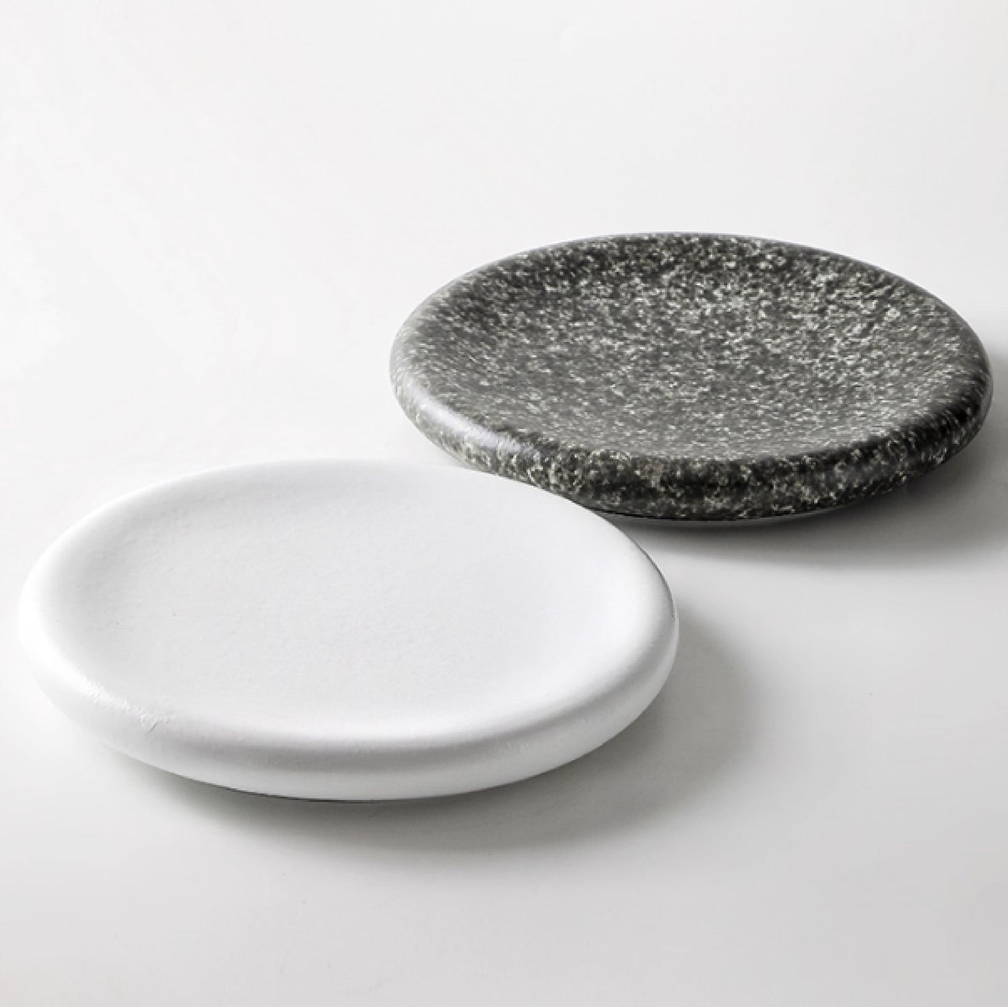 鼓型圓盤 | 2色 | 25.4~30.8 cm 陶瓷 圓盤